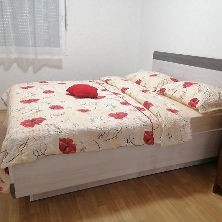 Apartmaji Valter Srpenica Exterior photo